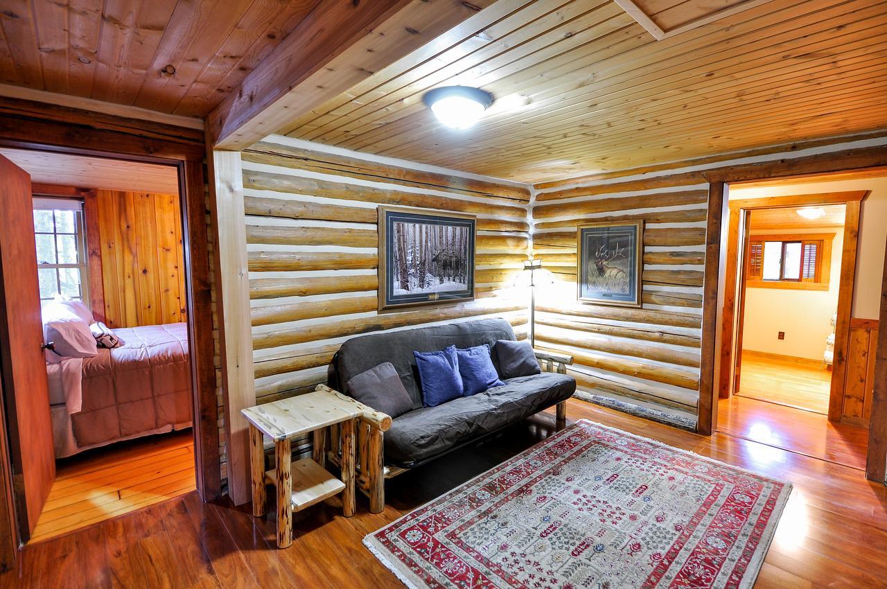 Glacier Homestead Coram Eksteriør bilde